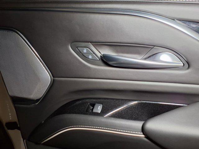 Photo of 2023 Crystal White Tricoat Cadillac Escalade