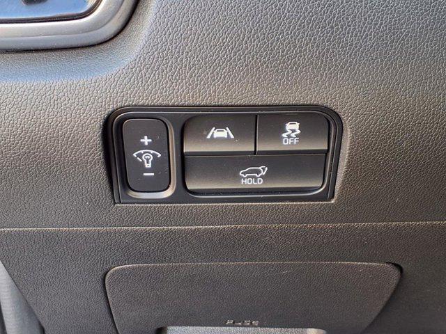 Photo of 2021 Ebony Black Kia Sorento
