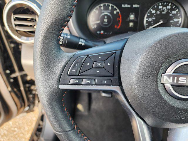 Photo of 2024 Super Black Nissan Kicks