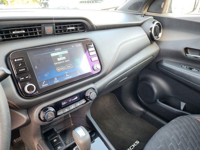 Photo of 2024 Super Black Nissan Kicks