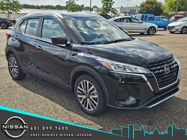 Photo of 2021 Super Black Nissan Kicks