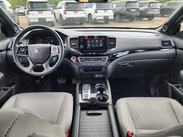 Photo of 2019 Crystal Black Pearl Honda Passport