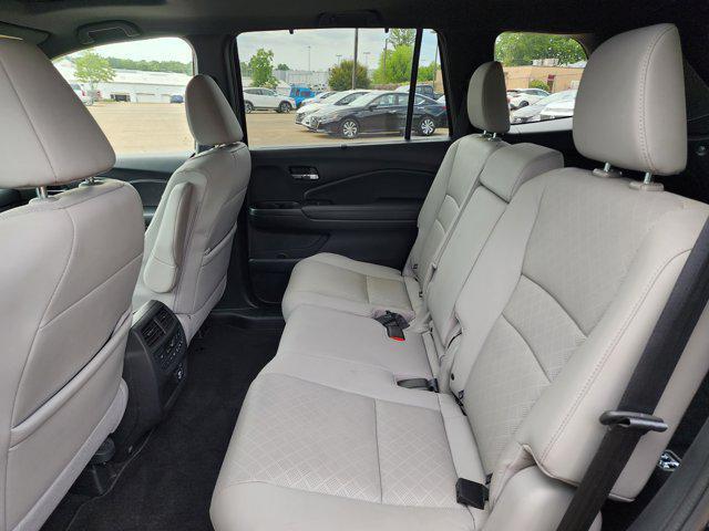 Photo of 2019 Crystal Black Pearl Honda Passport