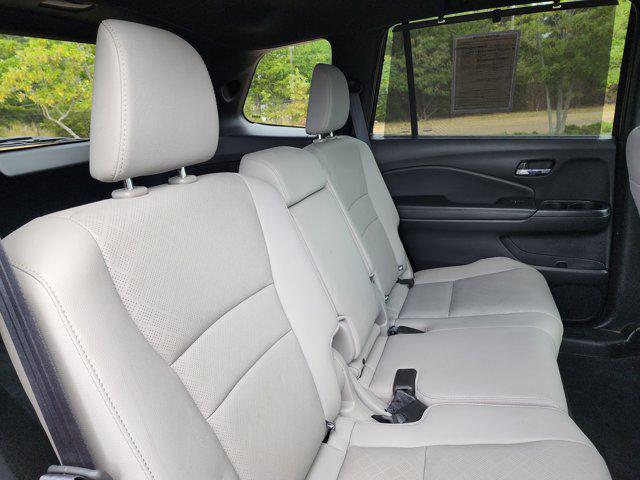 Photo of 2019 Crystal Black Pearl Honda Passport
