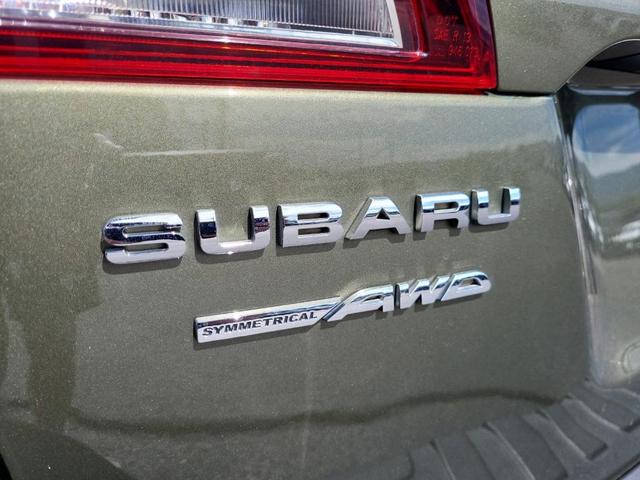 Photo of 2018 Wilderness Green Metallic Subaru Outback