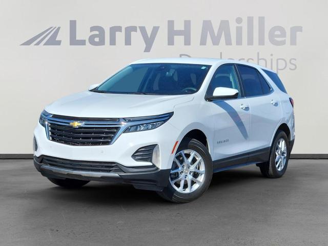 Photo of 2023 Summit White Chevrolet Equinox