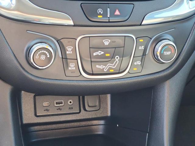 Photo of 2023 Summit White Chevrolet Equinox