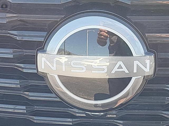 Photo of 2023 Black Nissan Rogue