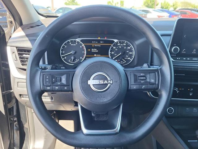 Photo of 2023 Black Nissan Rogue