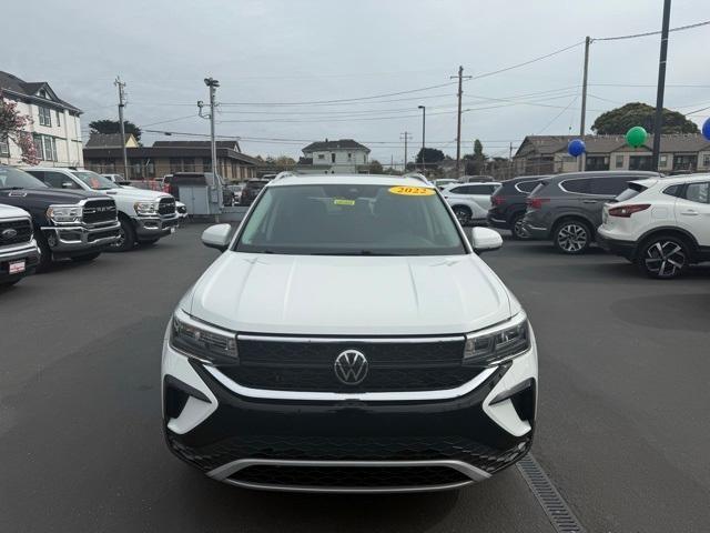 Photo of 2022 Pure White Volkswagen Taos