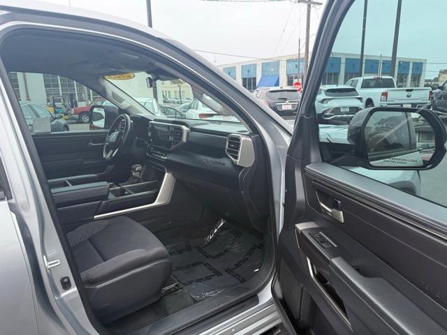 Photo of 2023 Silver Toyota Tundra