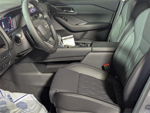 Photo of 2026 Gun Metallic Nissan Rogue