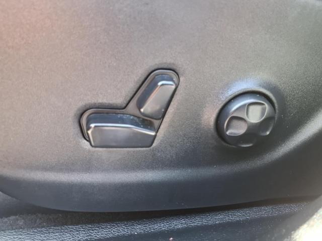 Photo of 2019 Diamond Black Jeep Cherokee