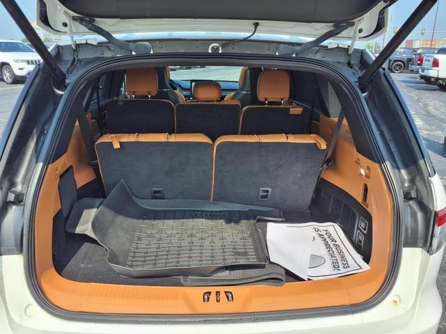 Photo of 2022 Pristine White Lincoln Aviator