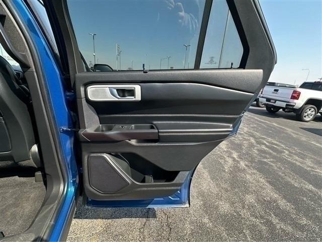 Photo of 2020 Blue Ford Explorer