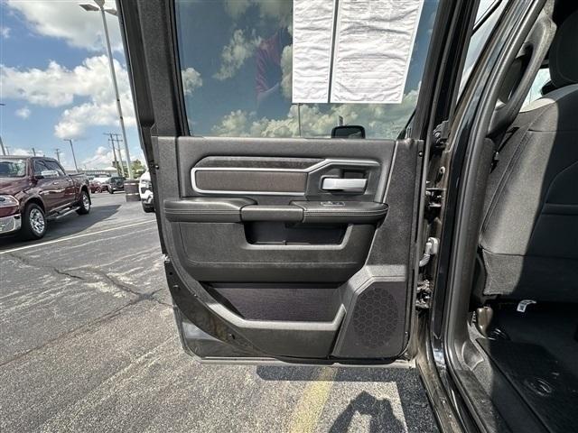 Photo of 2024 Diamond Black RAM 2500