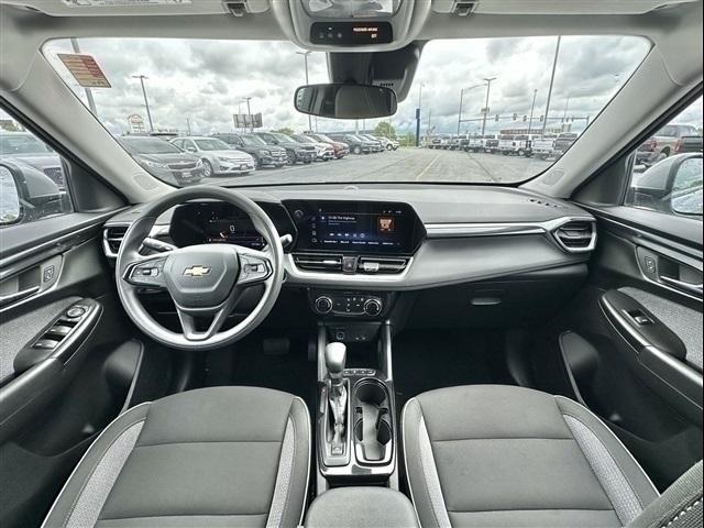 Photo of 2024 Sterling Gray Metallic Chevrolet Trailblazer