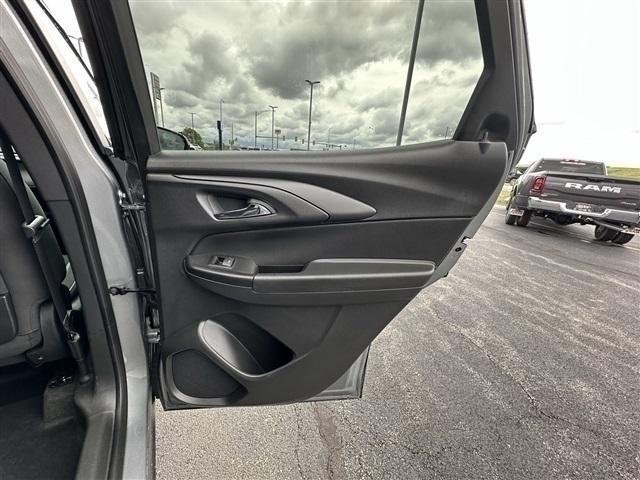 Photo of 2024 Sterling Gray Metallic Chevrolet Trailblazer