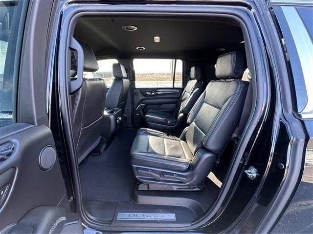 Photo of 2022 Onyx Black GMC Yukon XL