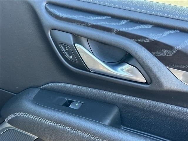 Photo of 2022 Onyx Black GMC Yukon XL