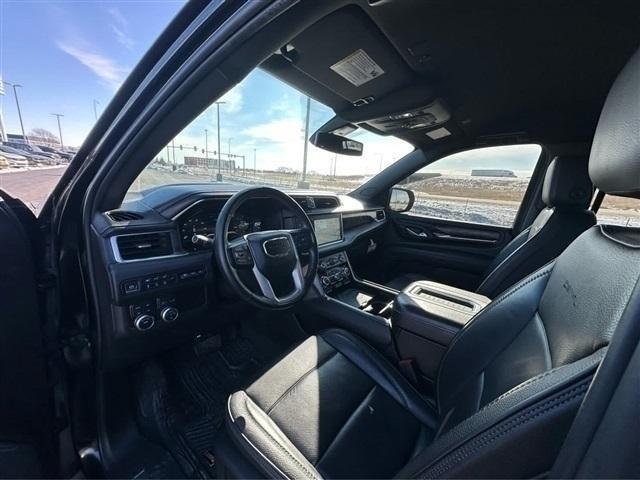 Photo of 2022 Onyx Black GMC Yukon XL