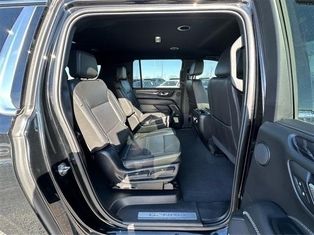 Photo of 2022 Onyx Black GMC Yukon XL