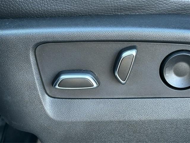 Photo of 2022 Onyx Black GMC Yukon XL