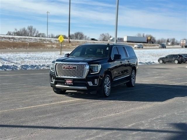 Photo of 2022 Onyx Black GMC Yukon XL