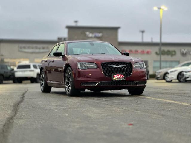 2018 Chrysler 300