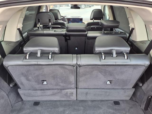 Photo of 2024 White BMW X7