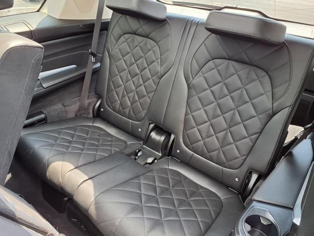 Photo of 2024 White BMW X7