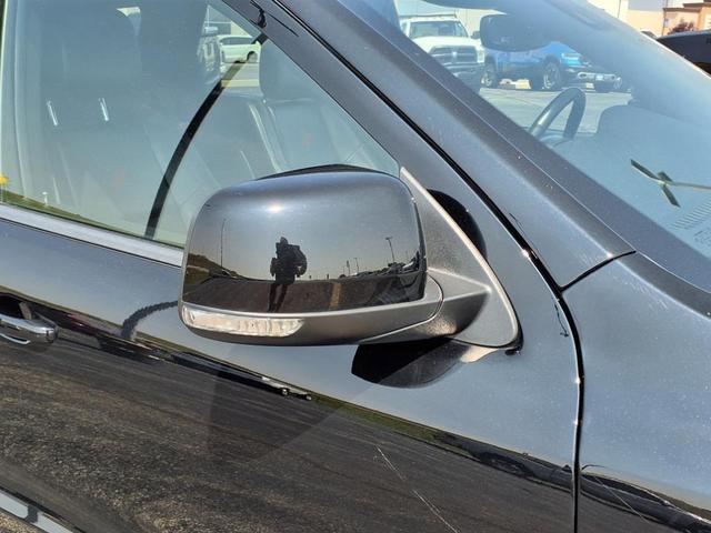Photo of 2024 DB Black Crystal Clearcoat Dodge Durango