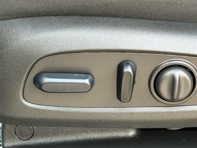 Photo of 2024 Mosaic Black Metallic Chevrolet Equinox