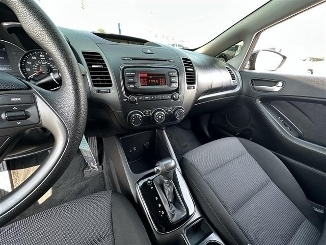 Photo of 2017 Aurora Black Pearl Kia Forte