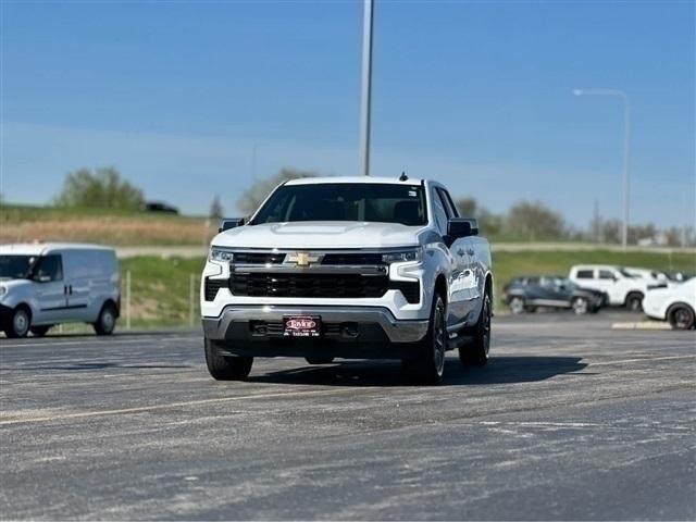 Photo of 2022 Summit White Chevrolet Silverado 1500