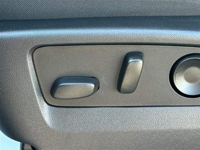 Photo of 2022 Summit White Chevrolet Silverado 1500