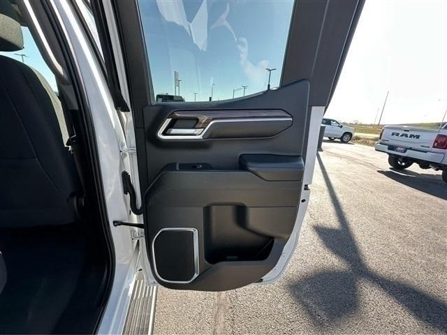 Photo of 2022 Summit White Chevrolet Silverado 1500