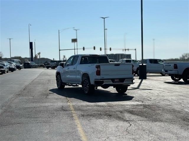 Photo of 2022 Summit White Chevrolet Silverado 1500