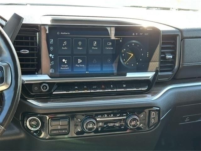 Photo of 2022 Summit White Chevrolet Silverado 1500