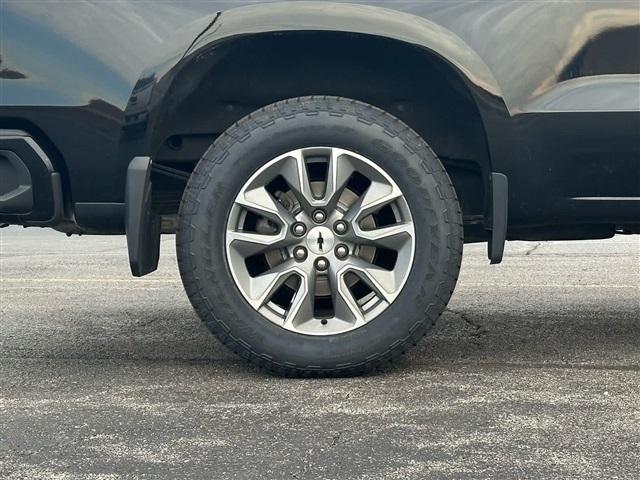 Photo of 2020 Black Chevrolet Silverado 1500