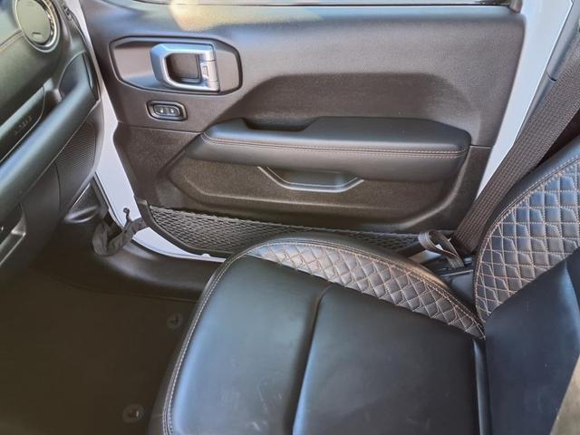 Photo of 2022 Bright White Clearcoat Jeep Gladiator