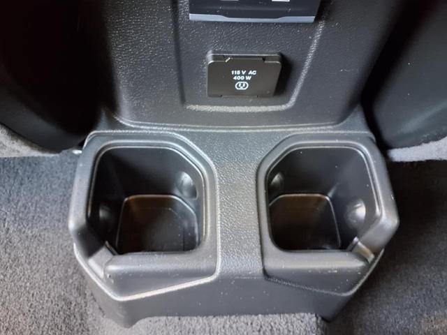 Photo of 2022 Bright White Clearcoat Jeep Gladiator
