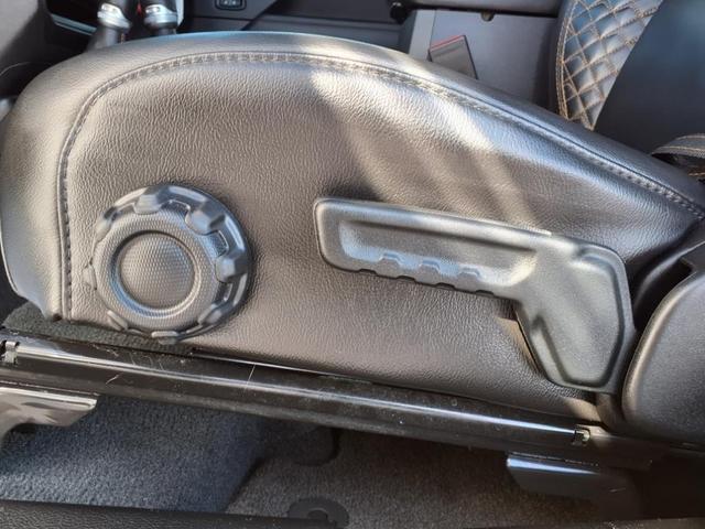 Photo of 2022 Bright White Clearcoat Jeep Gladiator