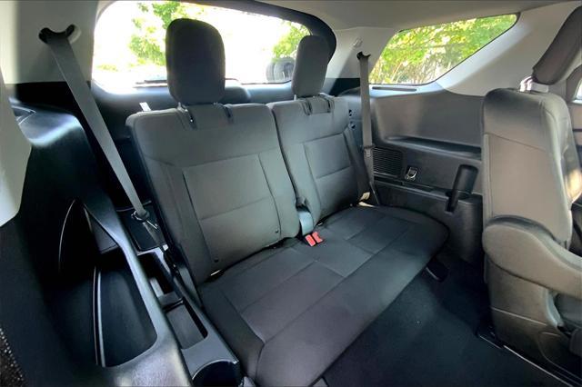 Photo of 2022 STONE BLUE METALLIC Ford Explorer