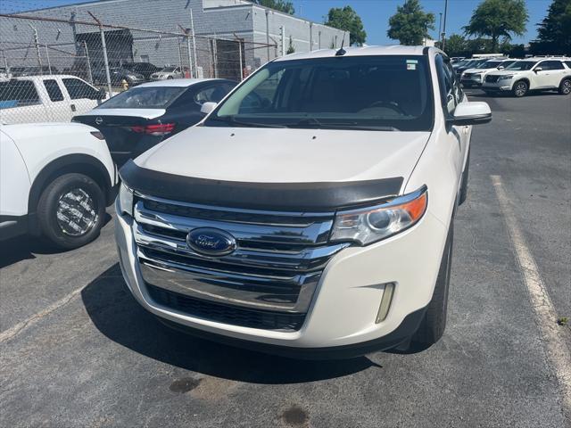 Photo of 2013 WHITE PLATINUM MET TRI-COAT Ford Edge
