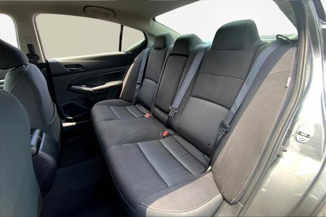 Photo of 2023 Gun Metallic Nissan Altima