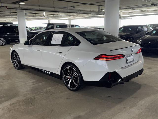 Photo of 2025 White Metallic BMW 530