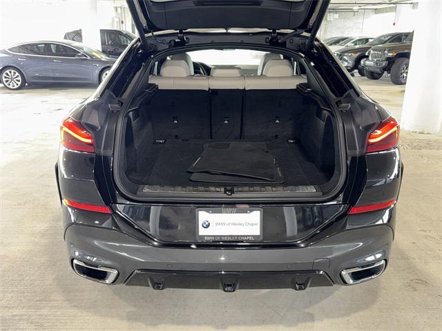 Photo of 2022 Black Sapphire Metallic BMW X6