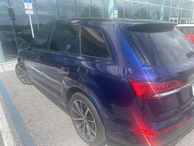 Photo of 2021 Navarra Blue Metallic Audi Q7