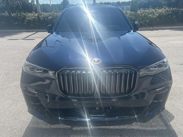 Photo of 2022 Carbon Black Metallic BMW X7